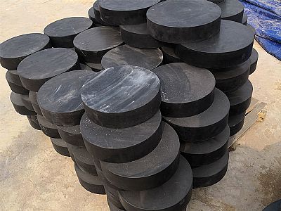港闸区板式橡胶支座由若干层橡胶片与薄钢板经加压硫化
